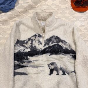 Old Navy Men's Zip-Up Sherpa 1/4 Zip Sweater with Mountain and Bear Design